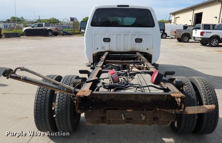 image for item MW9776 2008 Ford F550 Super Duty XLT  truck cab and chassis