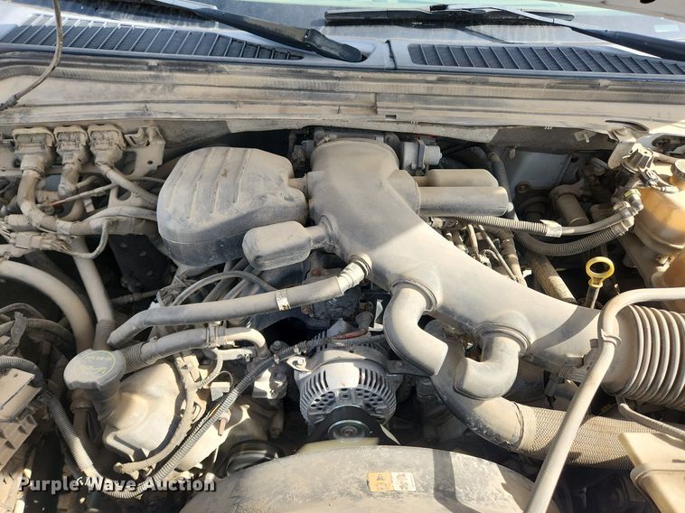 image for item MW9776 2008 Ford F550 Super Duty XLT  truck cab and chassis