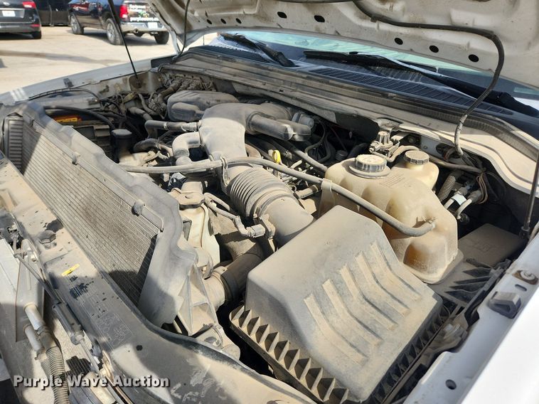 image for item MW9776 2008 Ford F550 Super Duty XLT  truck cab and chassis