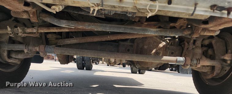 image for item MW9776 2008 Ford F550 Super Duty XLT  truck cab and chassis