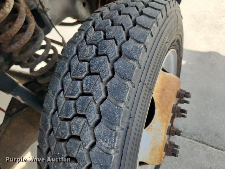 image for item MW9776 2008 Ford F550 Super Duty XLT  truck cab and chassis