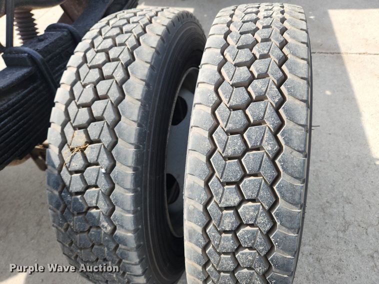 image for item MW9776 2008 Ford F550 Super Duty XLT  truck cab and chassis