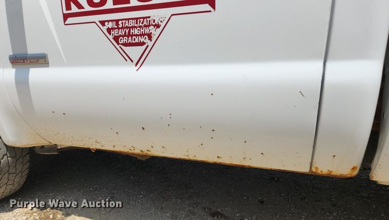 image for item MW9783 2006 Ford F250 Super Duty XL  pickup truck