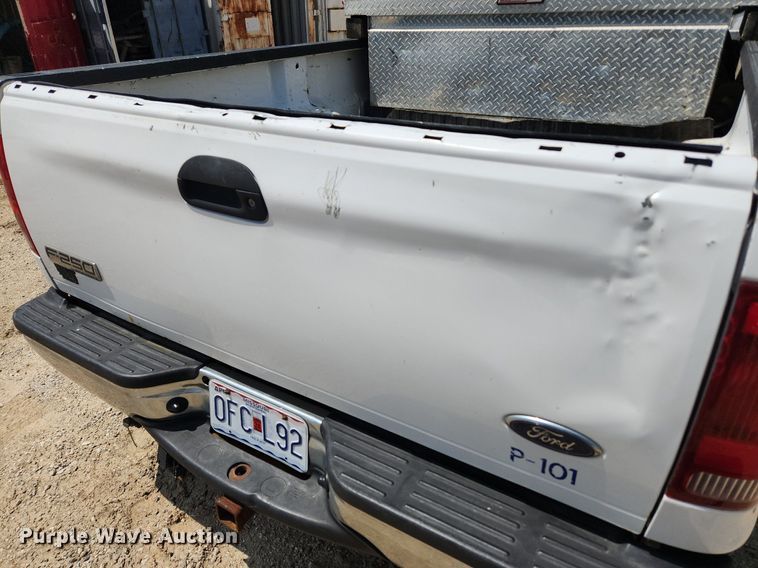 image for item MW9783 2006 Ford F250 Super Duty XL  pickup truck