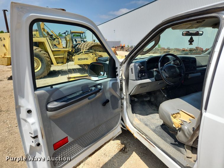 image for item MW9783 2006 Ford F250 Super Duty XL  pickup truck