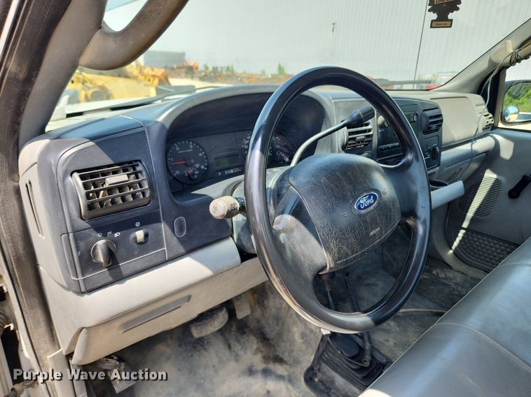 image for item MW9783 2006 Ford F250 Super Duty XL  pickup truck