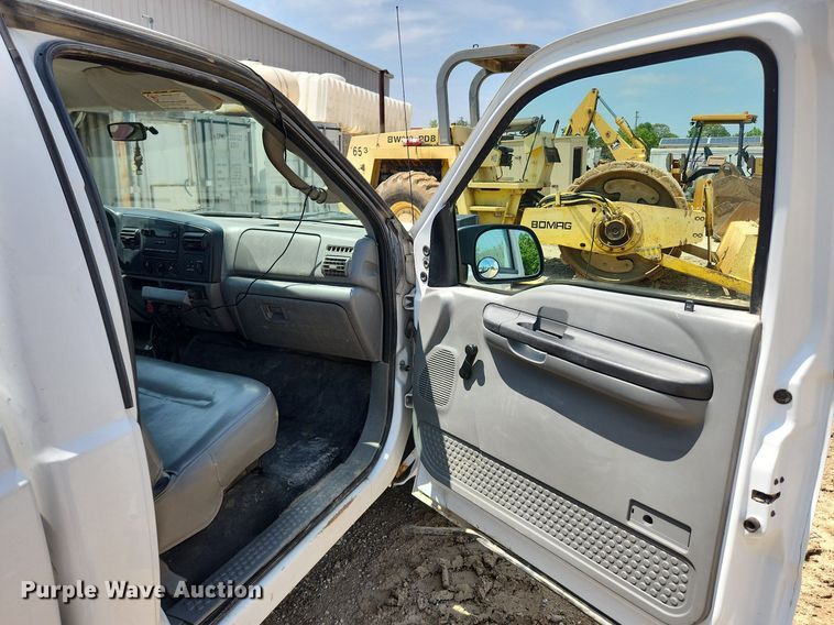 image for item MW9783 2006 Ford F250 Super Duty XL  pickup truck