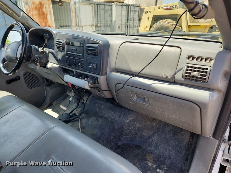 image for item MW9783 2006 Ford F250 Super Duty XL  pickup truck