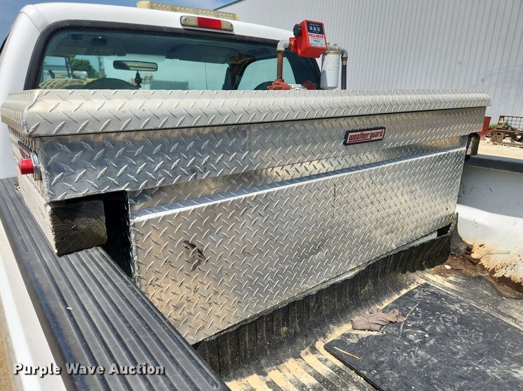 image for item MW9783 2006 Ford F250 Super Duty XL  pickup truck