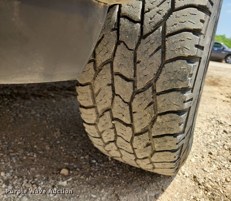 image for item MW9783 2006 Ford F250 Super Duty XL  pickup truck