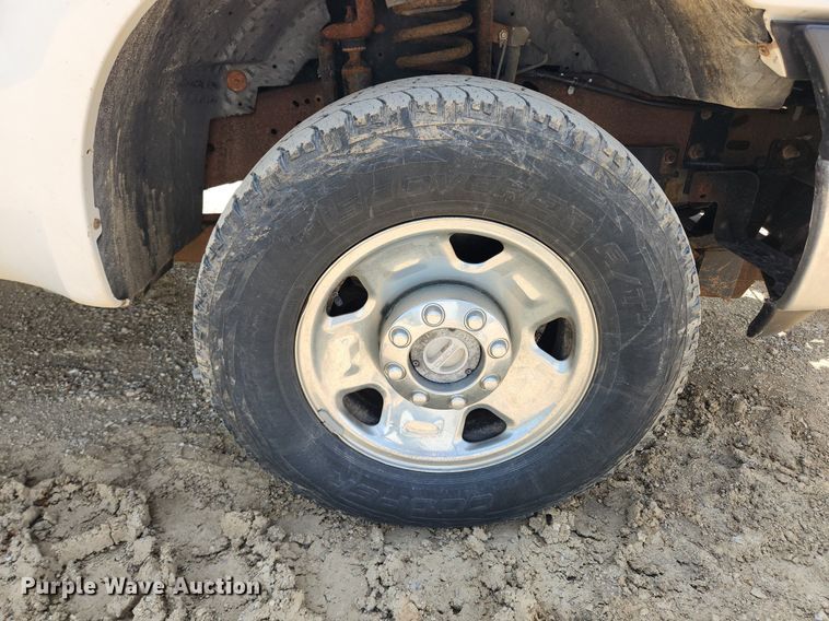 image for item MW9783 2006 Ford F250 Super Duty XL  pickup truck