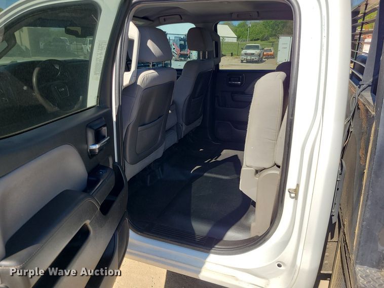 image for item MX9731 2015 GMC Sierra 3500HD  Crew Cab flatbed pickup truck