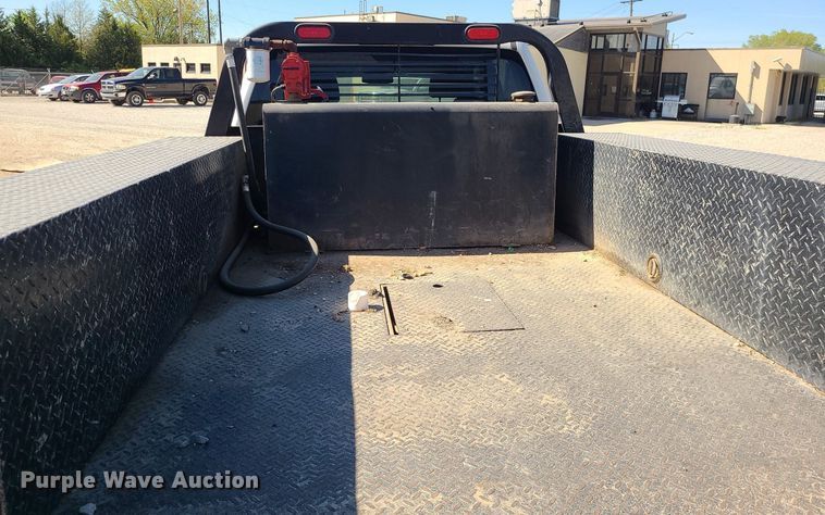 image for item MX9731 2015 GMC Sierra 3500HD  Crew Cab flatbed pickup truck