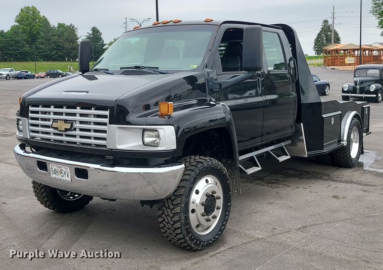 image for item MX9778 2008 Chevrolet C5500  flatbed truck
