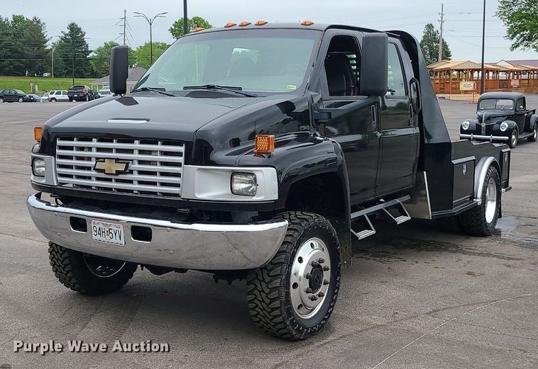 image for item MX9778 2008 Chevrolet C5500  flatbed truck