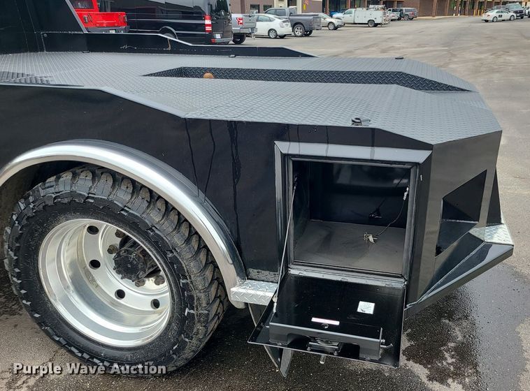 image for item MX9778 2008 Chevrolet C5500  flatbed truck