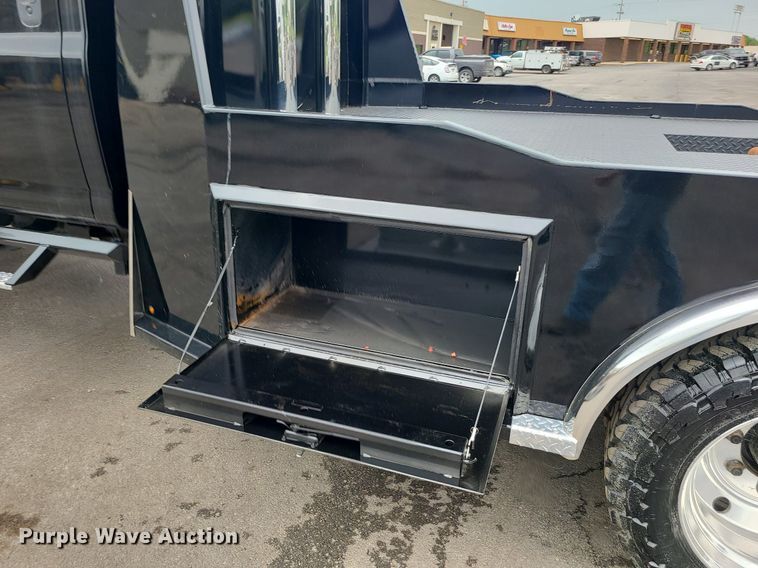 image for item MX9778 2008 Chevrolet C5500  flatbed truck