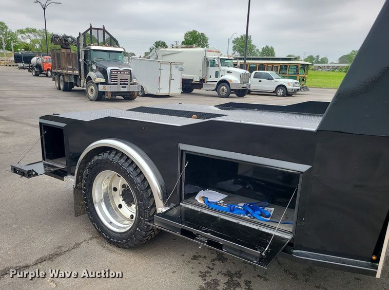 image for item MX9778 2008 Chevrolet C5500  flatbed truck