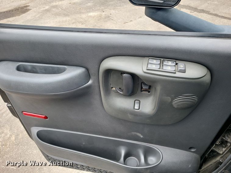 image for item MX9778 2008 Chevrolet C5500  flatbed truck