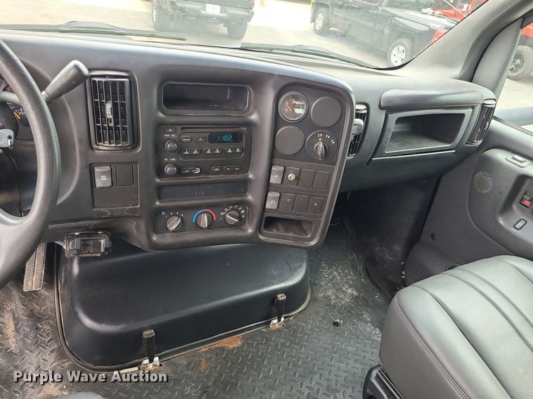 image for item MX9778 2008 Chevrolet C5500  flatbed truck