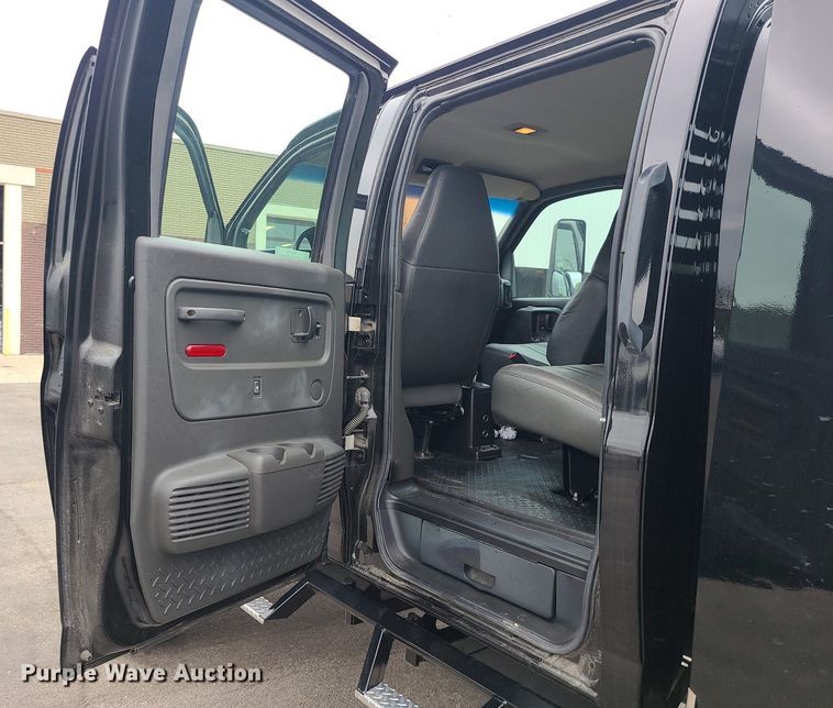 image for item MX9778 2008 Chevrolet C5500  flatbed truck