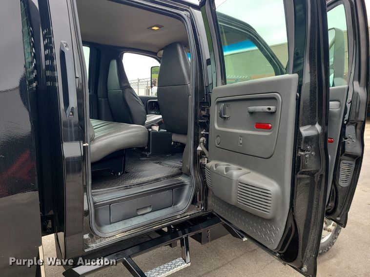 image for item MX9778 2008 Chevrolet C5500  flatbed truck