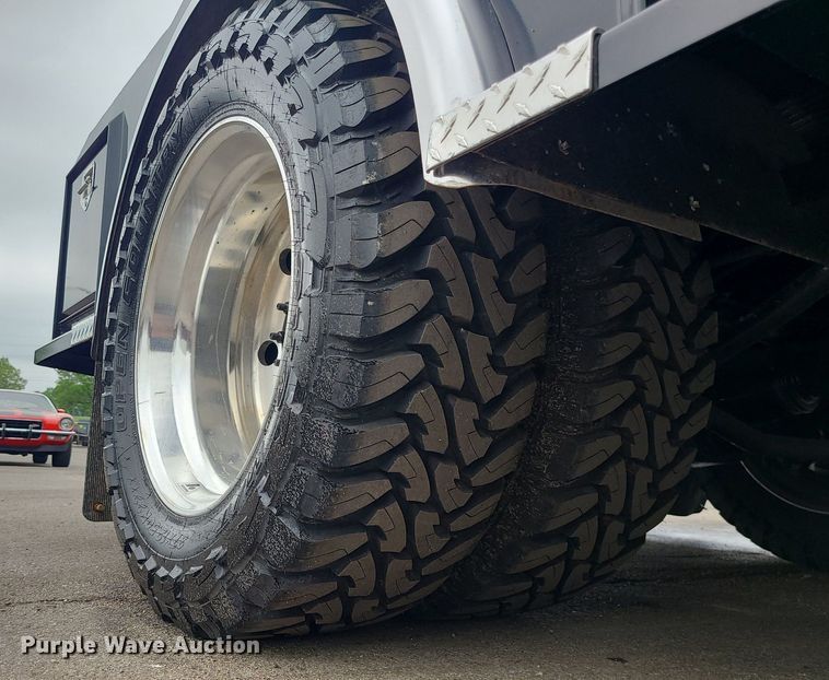 image for item MX9778 2008 Chevrolet C5500  flatbed truck