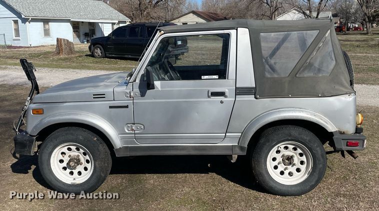 image for item MY9146 1988 Suzuki Samurai  SUV