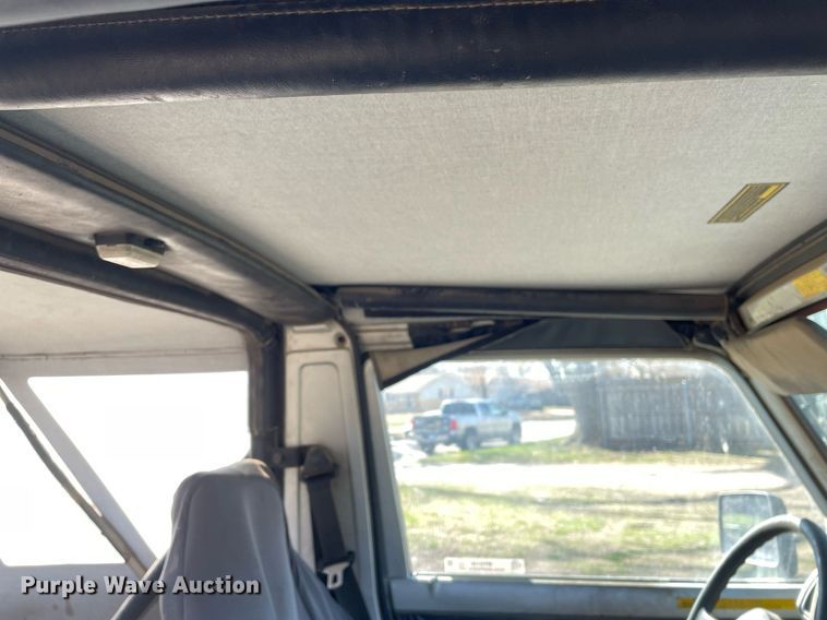 image for item MY9146 1988 Suzuki Samurai  SUV