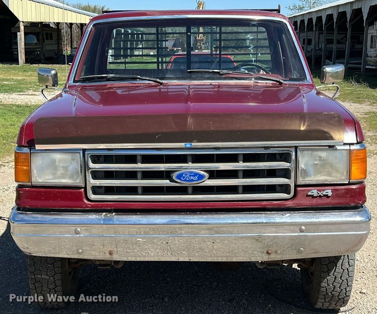 image for item MY9676 1989 Ford F250  bale bed pickup truck