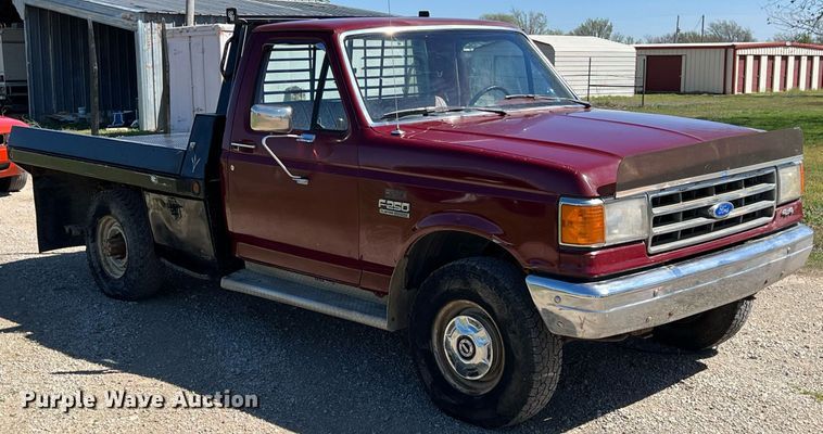 image for item MY9676 1989 Ford F250  bale bed pickup truck