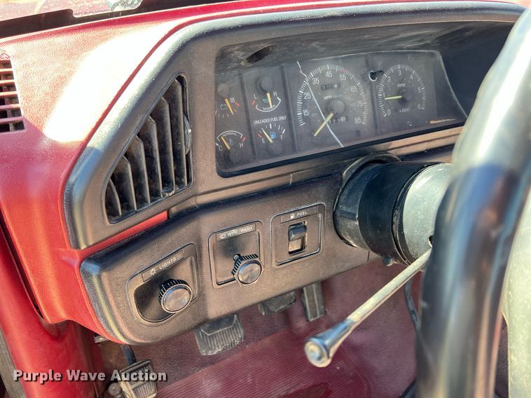 image for item MY9676 1989 Ford F250  bale bed pickup truck