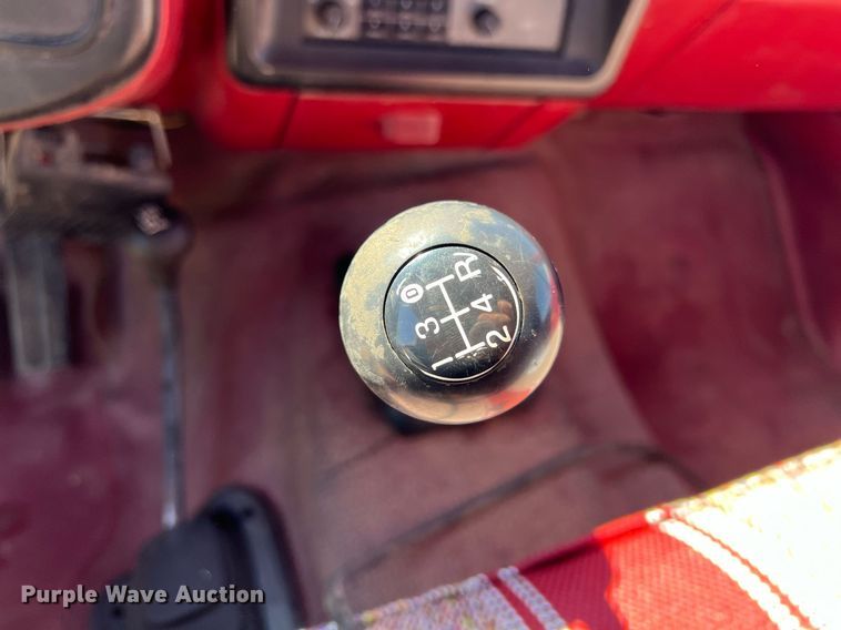 image for item MY9676 1989 Ford F250  bale bed pickup truck