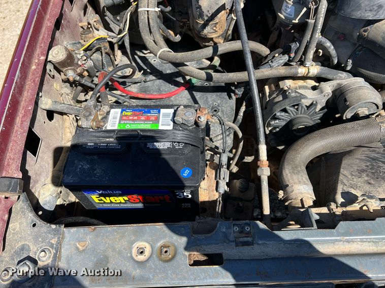 image for item MY9676 1989 Ford F250  bale bed pickup truck