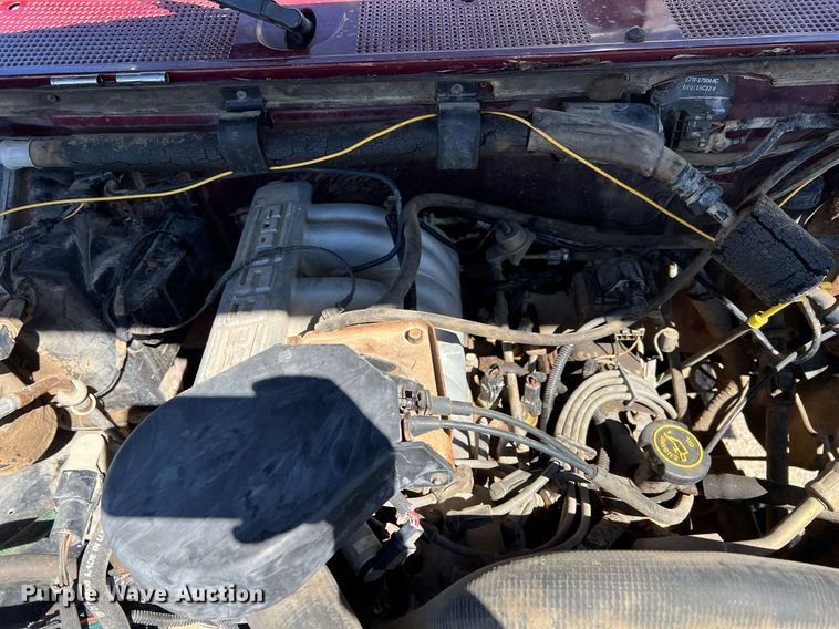 image for item MY9676 1989 Ford F250  bale bed pickup truck