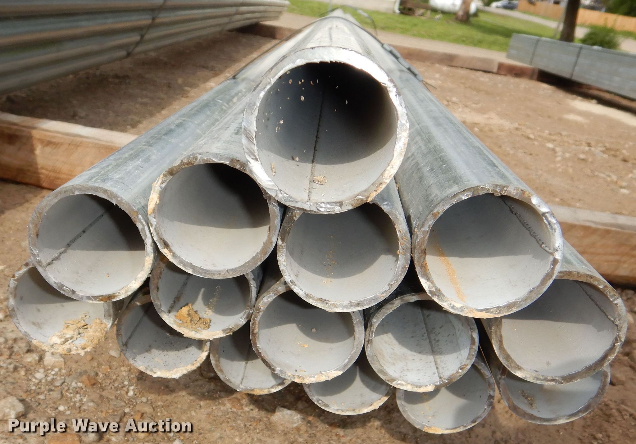 (67) galvanized pipes in Hoyt, KS Item IB9970 sold Purple Wave