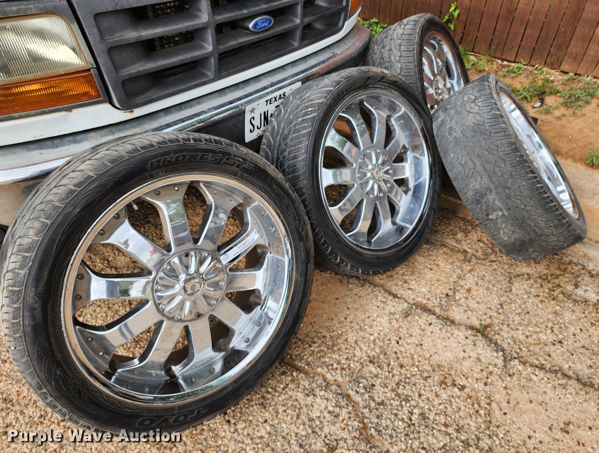 (4) 305/40R23 tires and wheels in Abilene, TX Item KC9671 sold