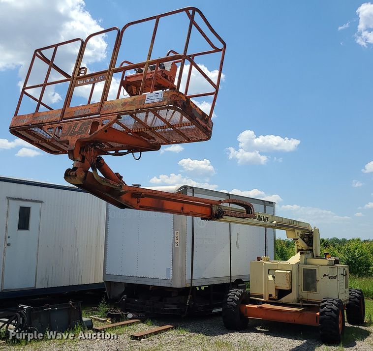 image for item DC6076 JLG 60HA  boom lift