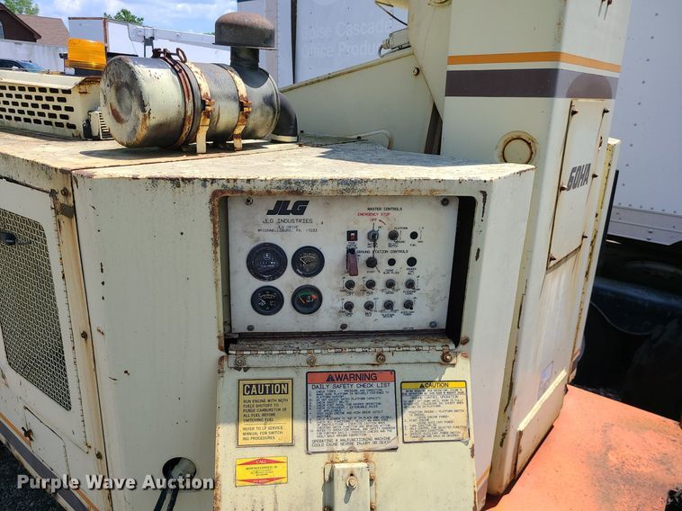 image for item DC6076 JLG 60HA  boom lift