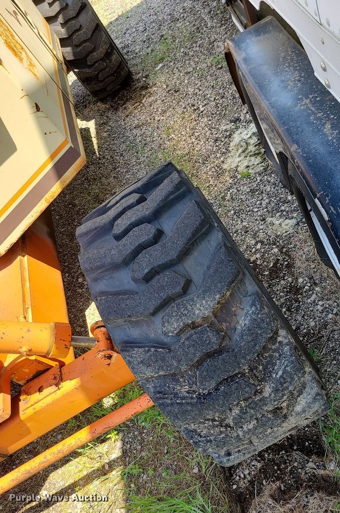 image for item DC6076 JLG 60HA  boom lift