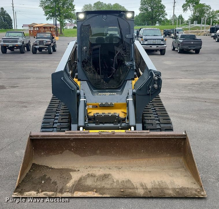 image for item DC6081 John Deere 333G  tracked skid steer loader
