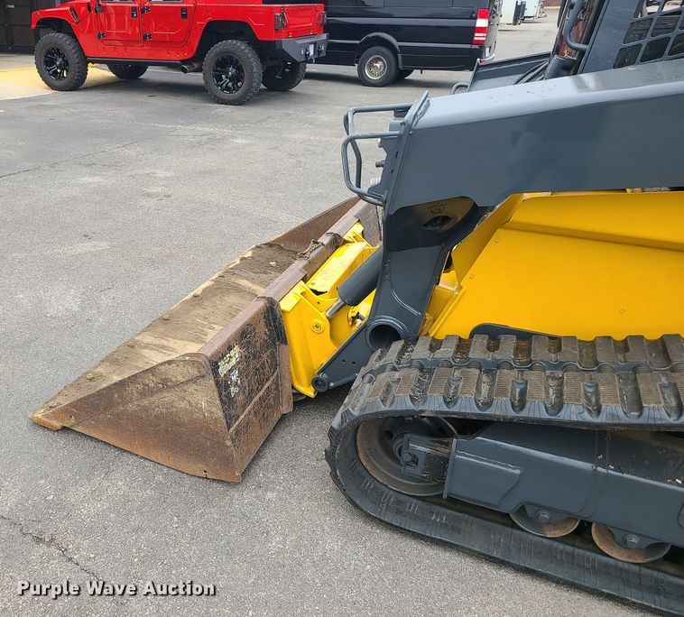 image for item DC6081 John Deere 333G  tracked skid steer loader