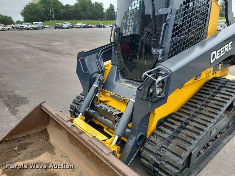 image for item DC6081 John Deere 333G  tracked skid steer loader