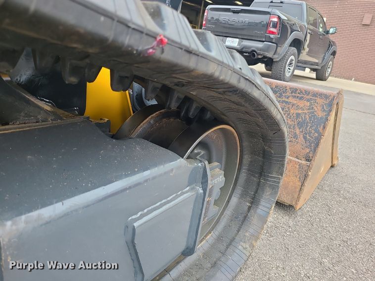 image for item DC6081 John Deere 333G  tracked skid steer loader