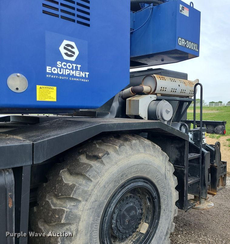 image for item DC6083 2011 Tadano GR300XL  crane