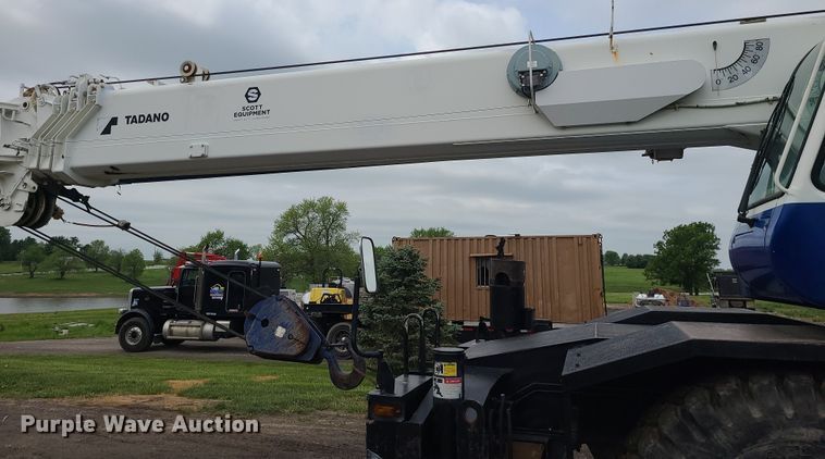 image for item DC6083 2011 Tadano GR300XL  crane