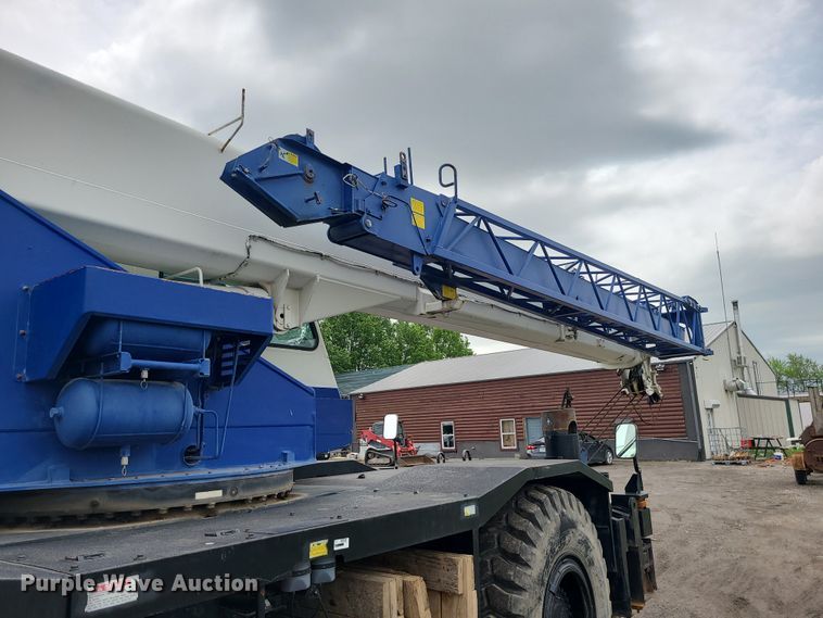 image for item DC6083 2011 Tadano GR300XL  crane