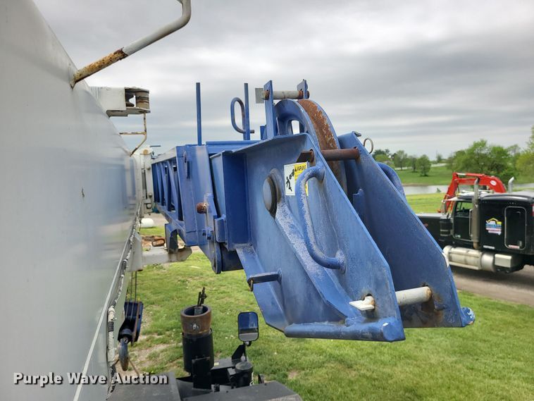 image for item DC6083 2011 Tadano GR300XL  crane