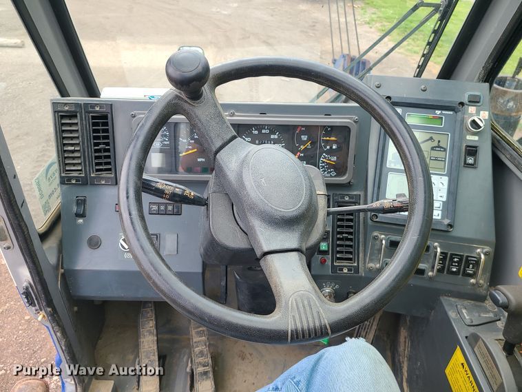 image for item DC6083 2011 Tadano GR300XL  crane