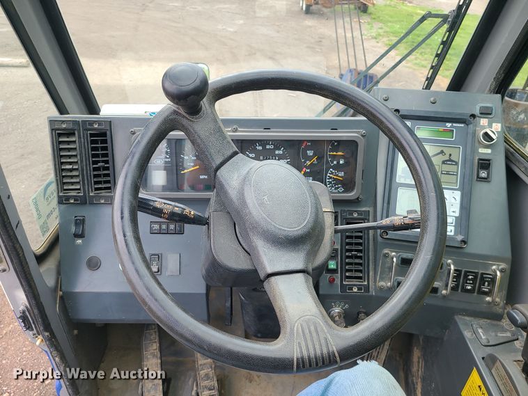 image for item DC6083 2011 Tadano GR300XL  crane